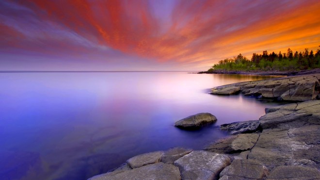 Sunset along the north shore of Lake Superior at Stoney Point.